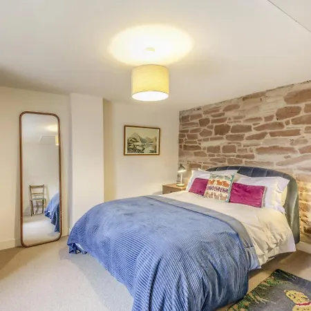 2 Bed In Oc-h36925 度假居 Glassonby